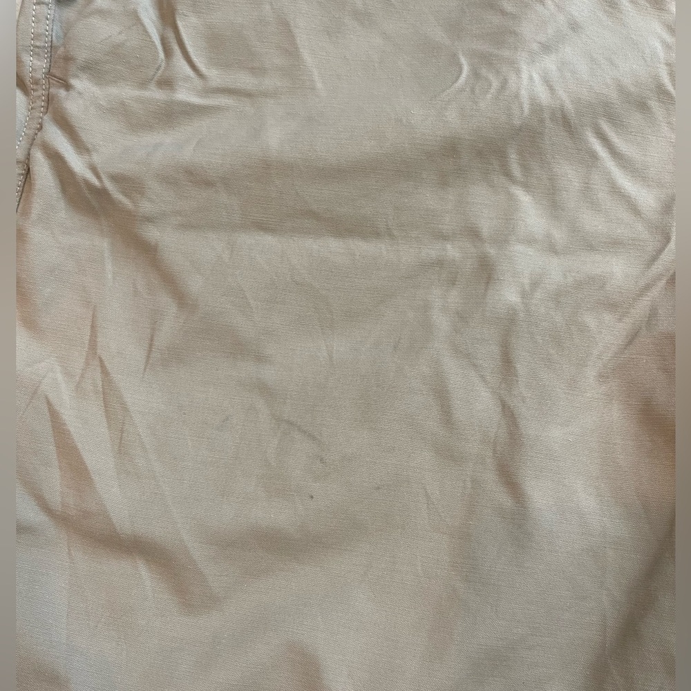 Lululemon 9” commission khaki shorts size 40 - Picture 4 of 7